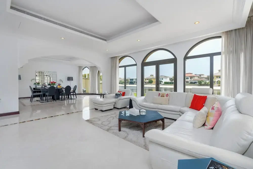 Private Palm Villa - Mint Stay