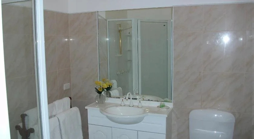 Stellas Dromana Hotel