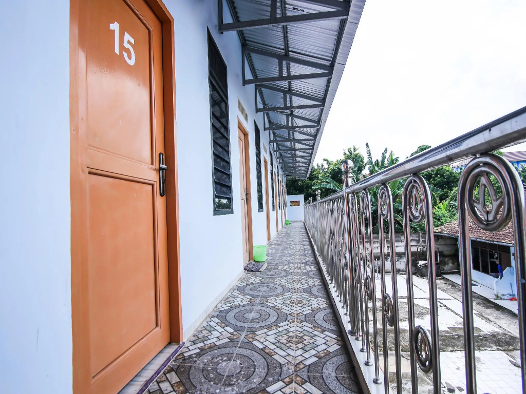 OYO Life 90433 Serasi Kost
