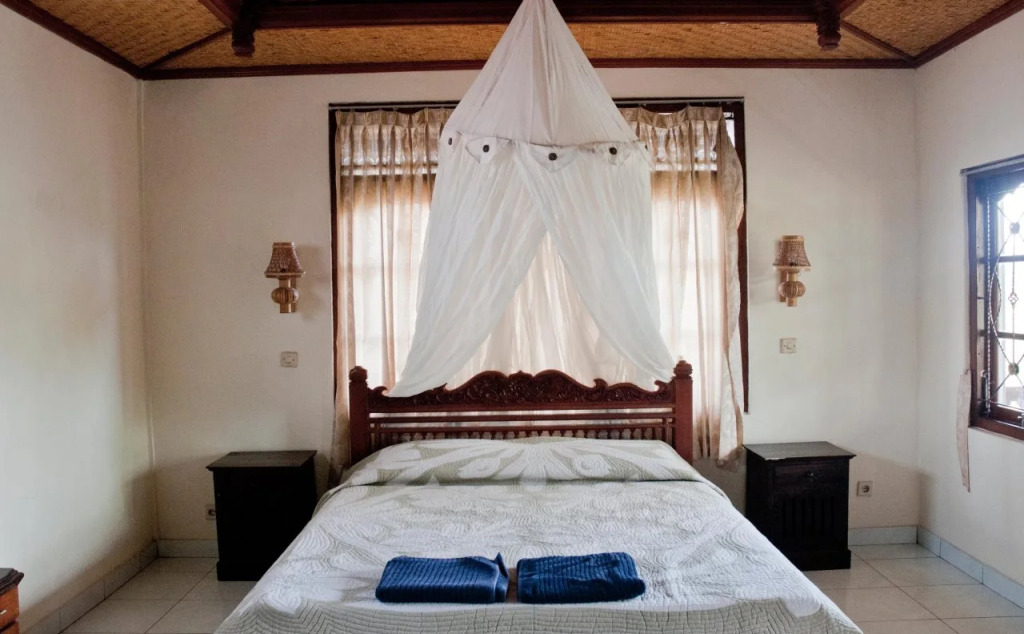 Gustis Garden Bungalows