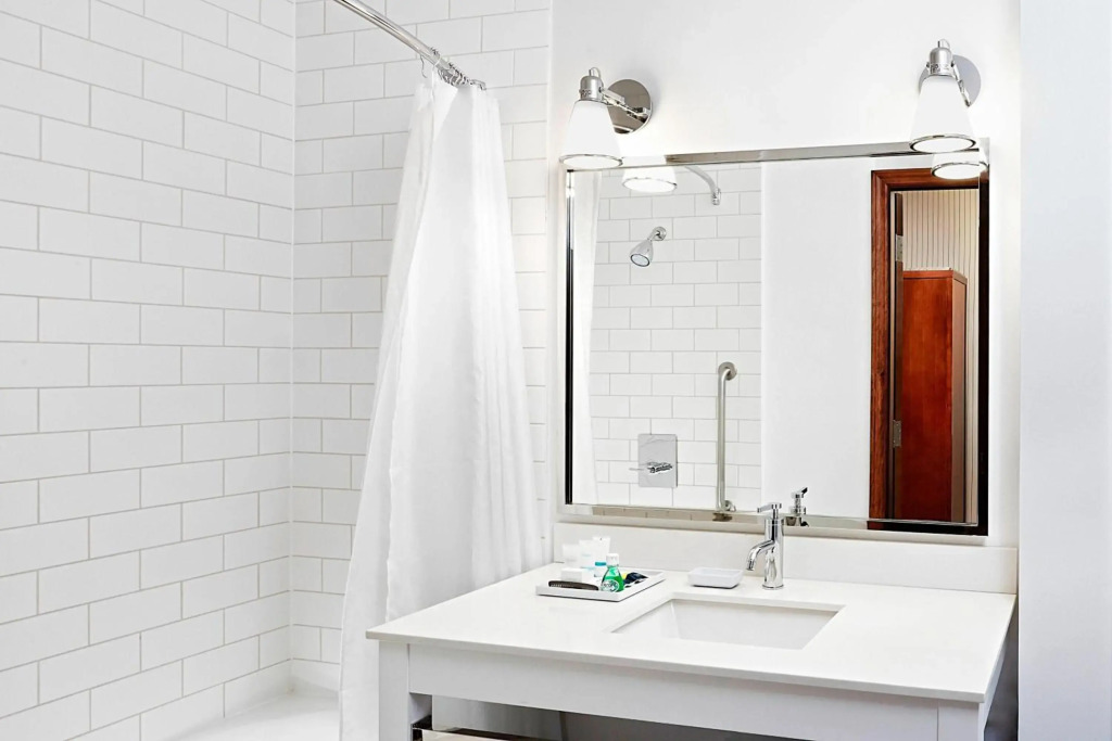 Four Points by Sheraton Calgary Airport