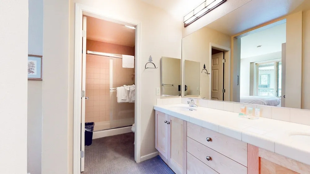 Mammoth Green 104 2 Bedrooms 2 Bathrooms Condo