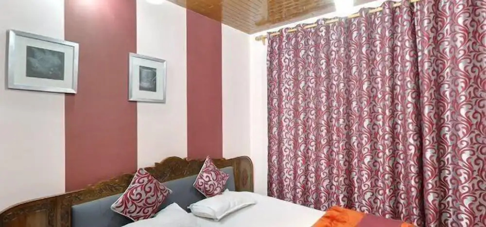 Atulya Hotel Marvilla Srinagar