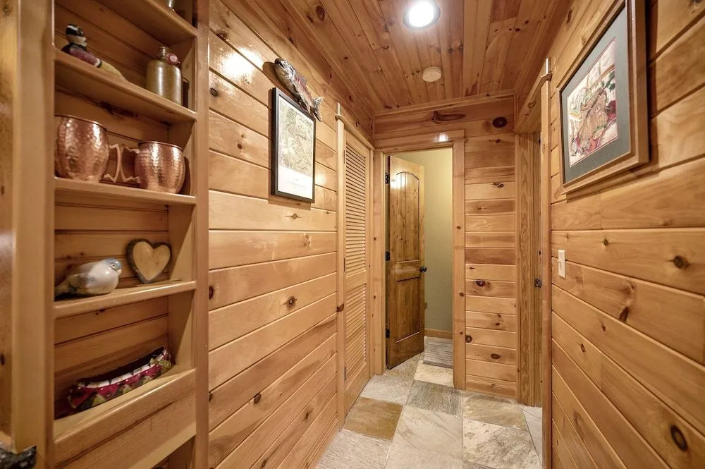 Chautauqua 2 Bedroom Cabin by Redawning