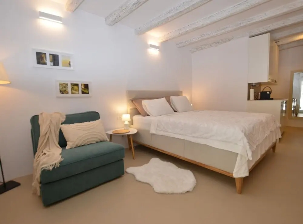 Chic and Stylish Old Town Rovinj Apartment