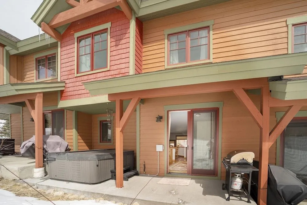 Bear Trail 3 Bedroom Townhouse by RedAwning