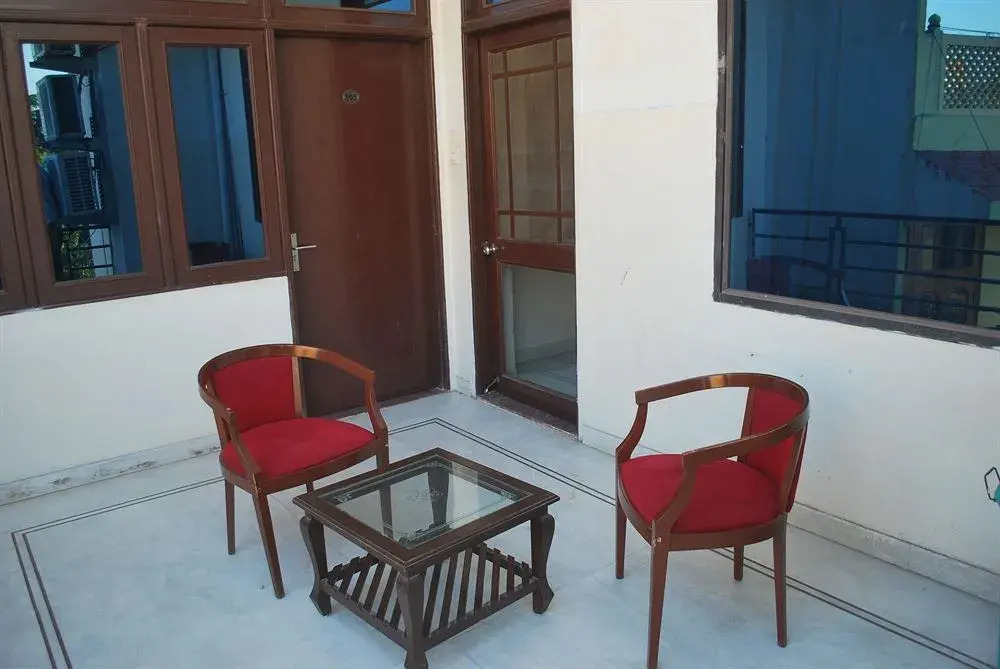 Collection O 7238 Hotel Mansarovar Palace