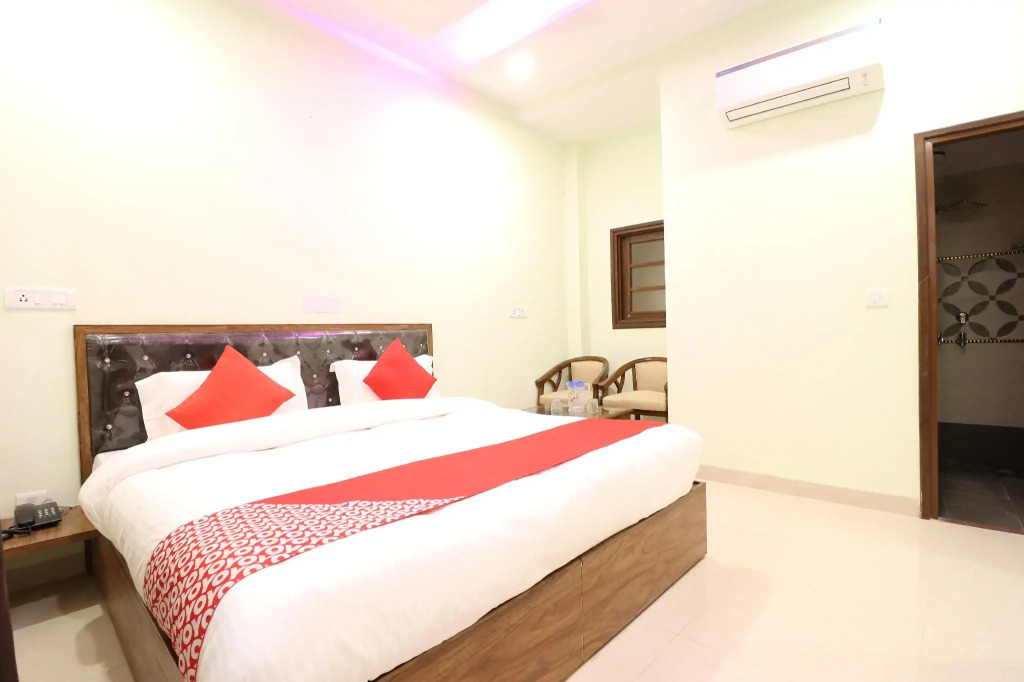 OYO 48657 Hotel Pearl 42