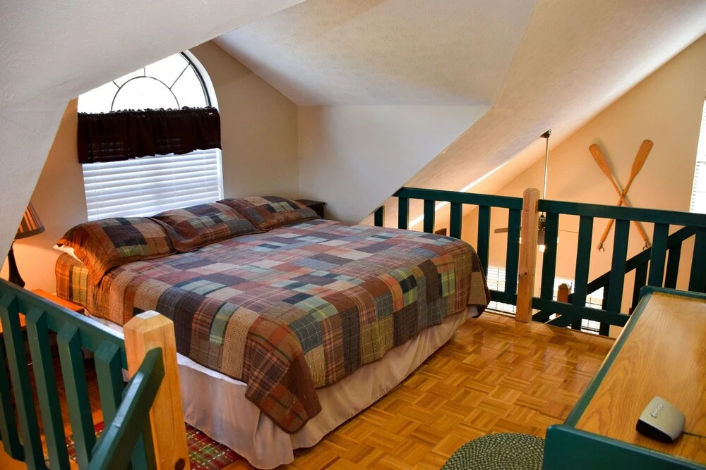 LAKE SONG - 2 Br Cabin