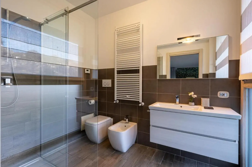 Villa Costanza- private heated pool, steam room & sauna - Bellagio Village Residence