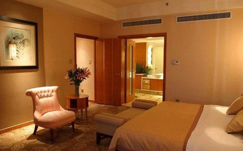 Yinlong Hotel