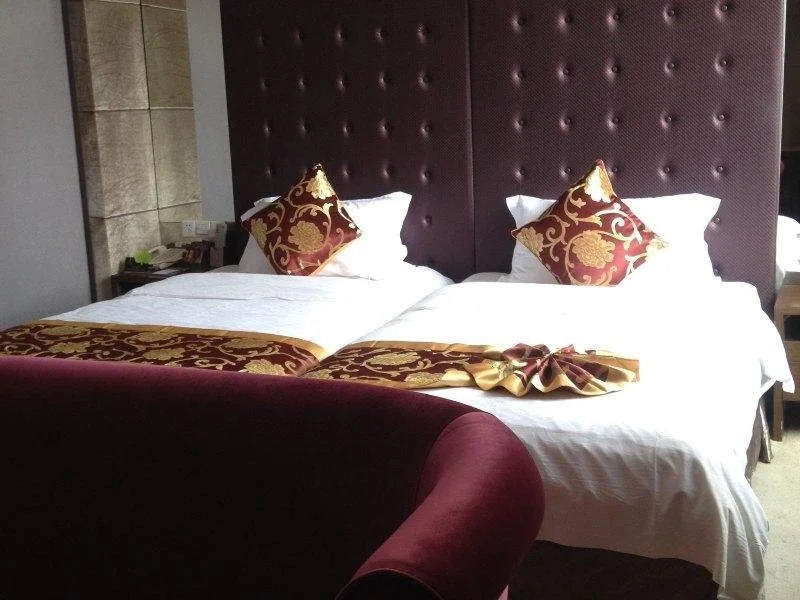 Xiangyang Shanshui Wenjing Hotel