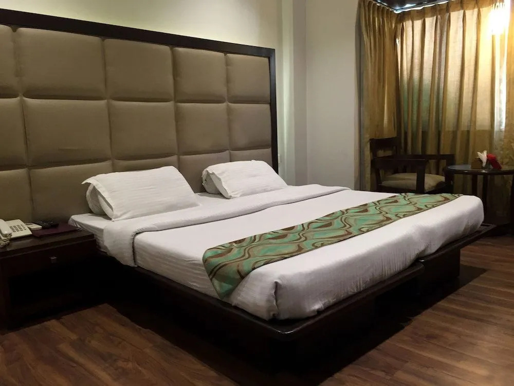 OYO Rooms 074 Cyber City