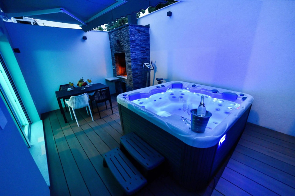 Luxury Apartment Knezovic