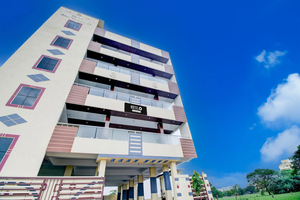 Hotel O Ramavarapadu Near PVR Icon