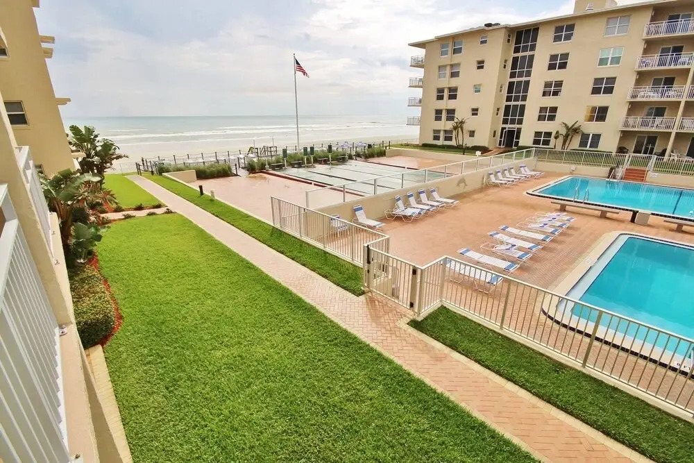 Sea Coast Gardens II 208 Apartment 2