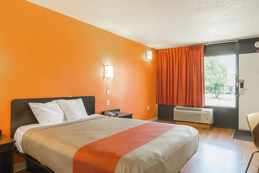 Motel 6-Little Rock, AR - West