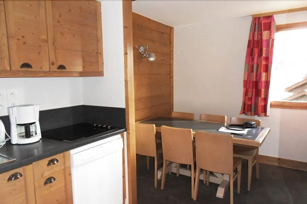 Belle Plagne 3 Room Apartment on the Slopes for 7 People of 48 m² Ner307