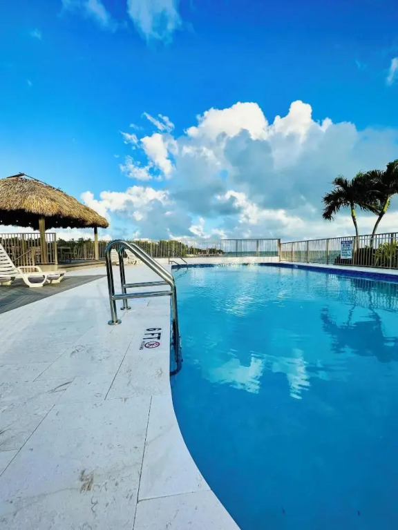 Ragged Edge Resort & Marina