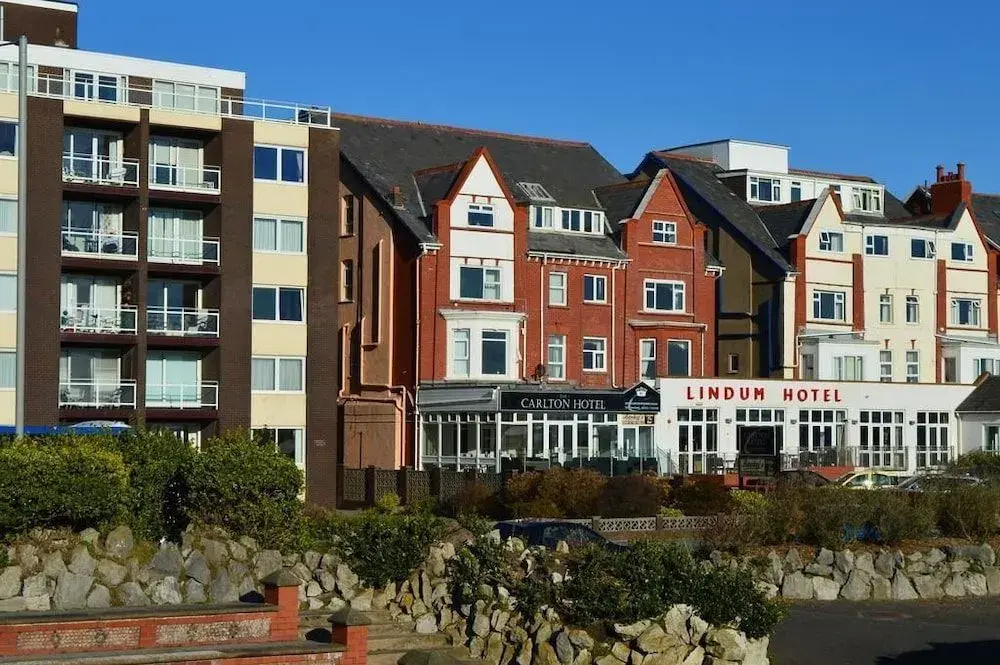The Carlton Hotel