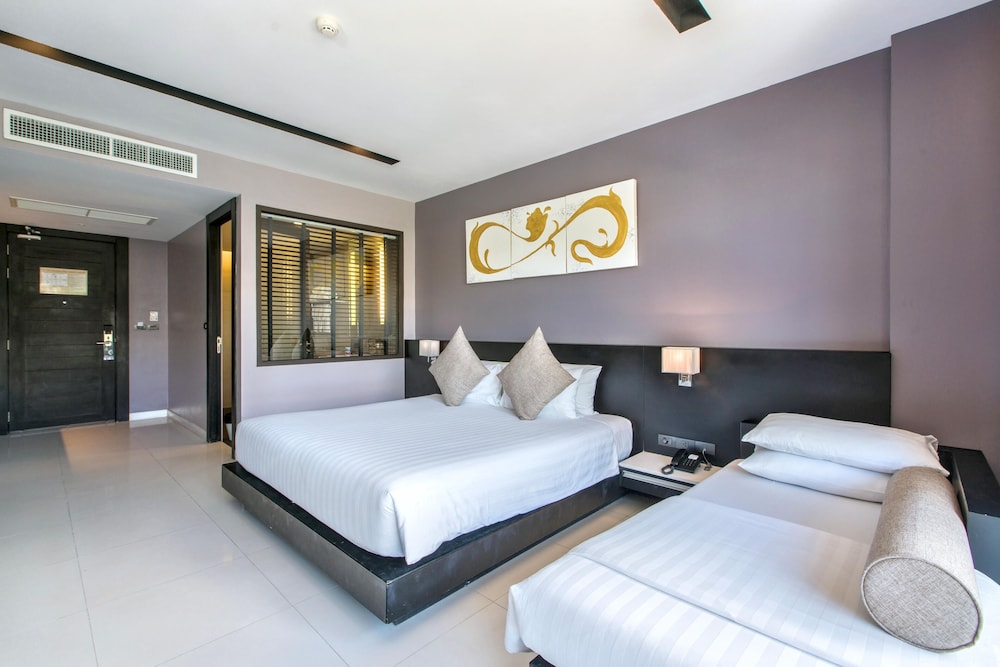 Studio Apartments With Shared Pool Near Patong Beach