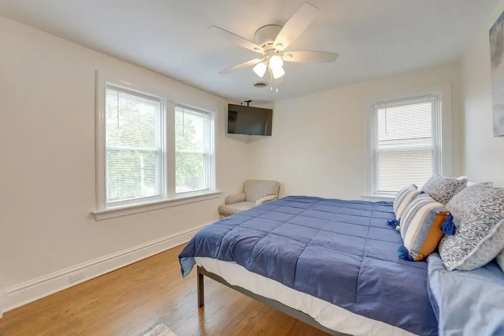 Pet-friendly St Louis Home w/ Grill & Backyard