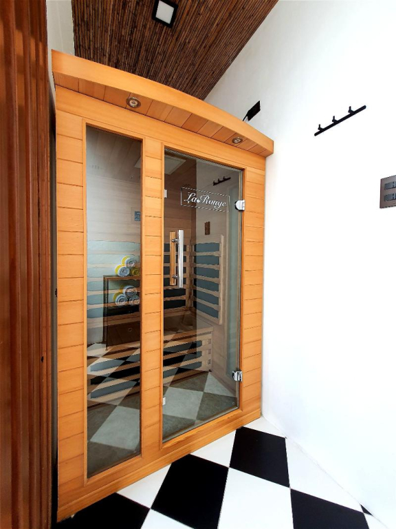 UNWND Boutique Hotel Makati