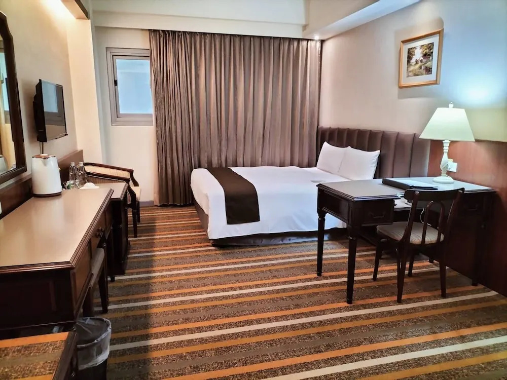 Urban Hotel33