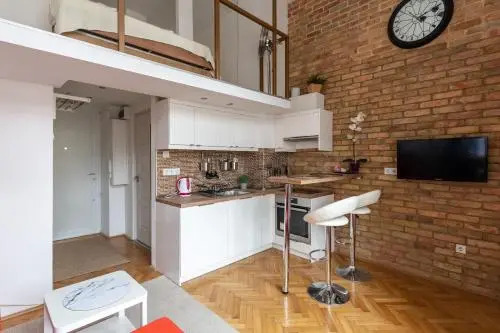 Sweet Home Apartments