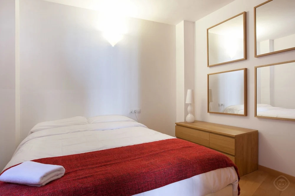 Large Guell Apartment