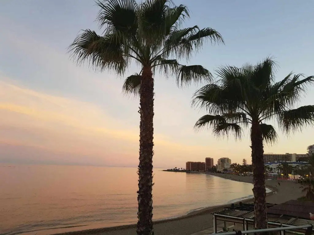 Benal Beach 907