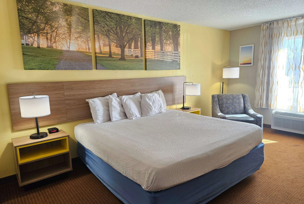 Days Inn by Wyndham Greensboro NC