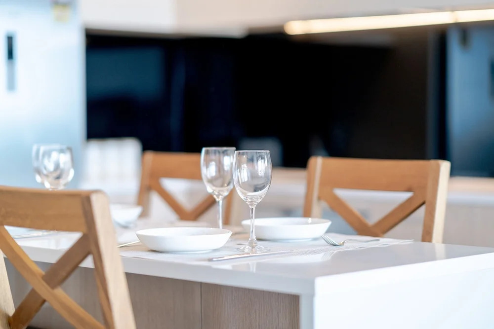 Cbd Brand New Modern Seaview Apt