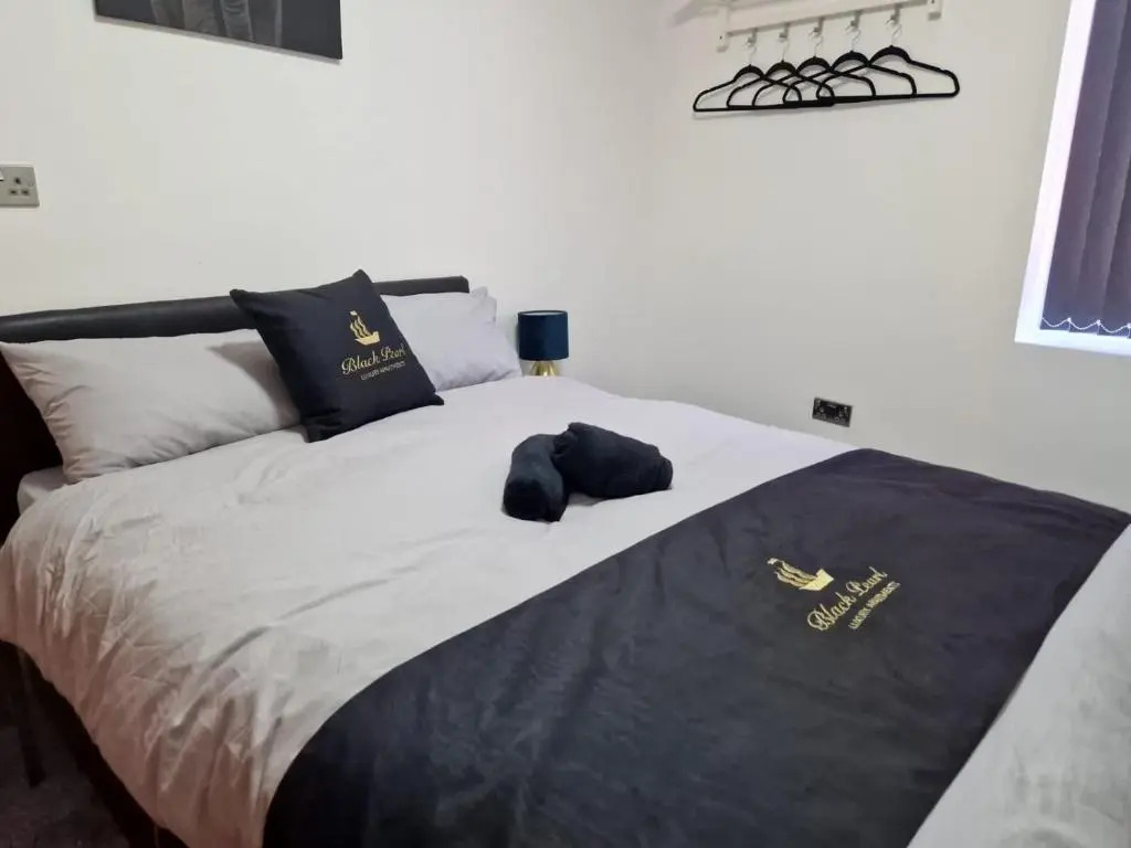 Black Pearl Luxury Apartments
