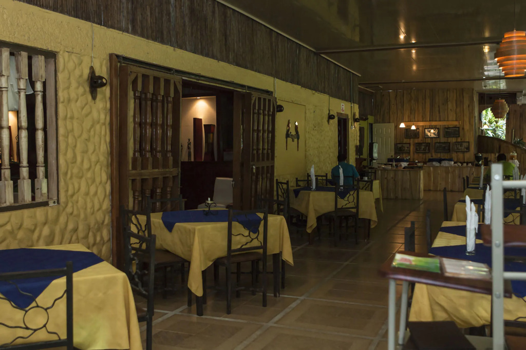 Ara Ambigua Lodge