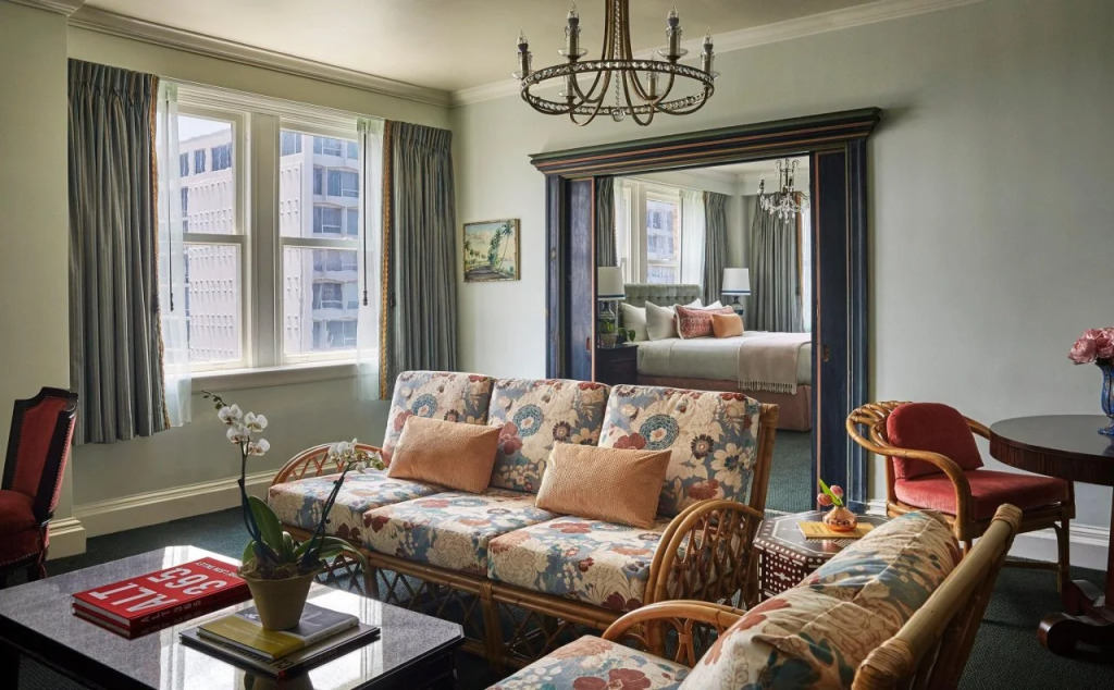 The Pontchartrain Hotel