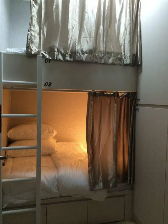 D&E Inn Singapur