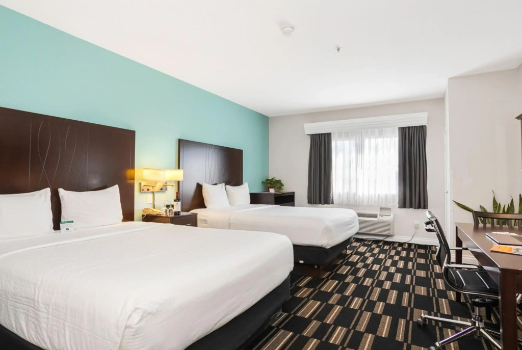 The Hotel Oceanside