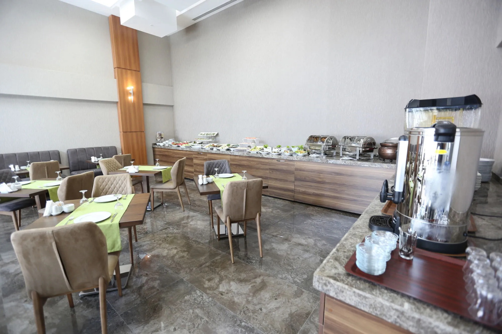 Elips Royal Hotel & SPA