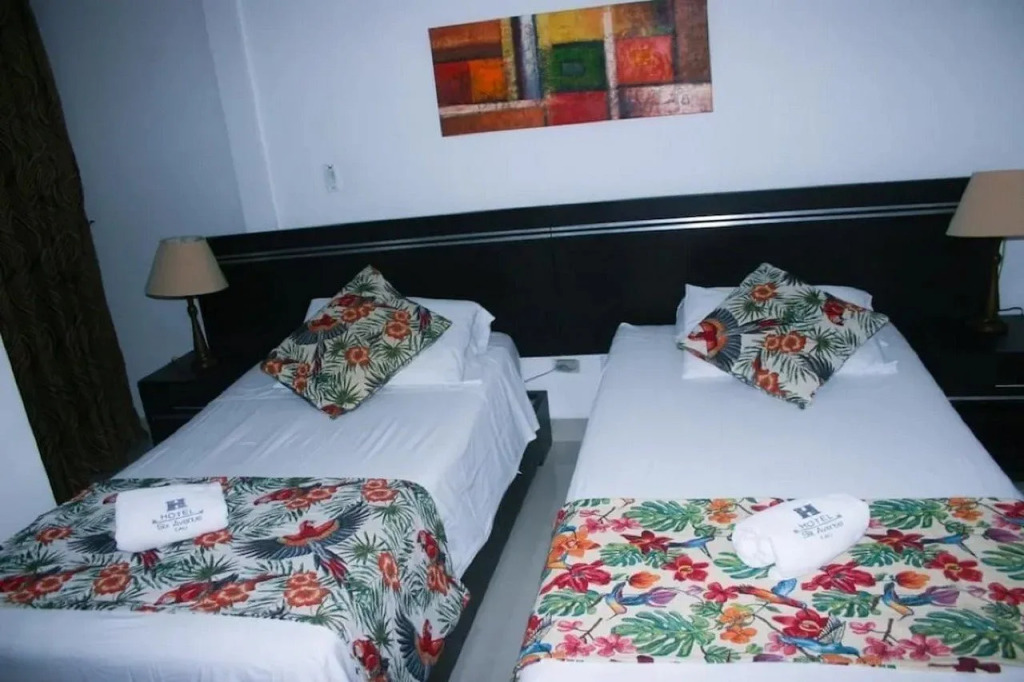 Hotel Six Avenue