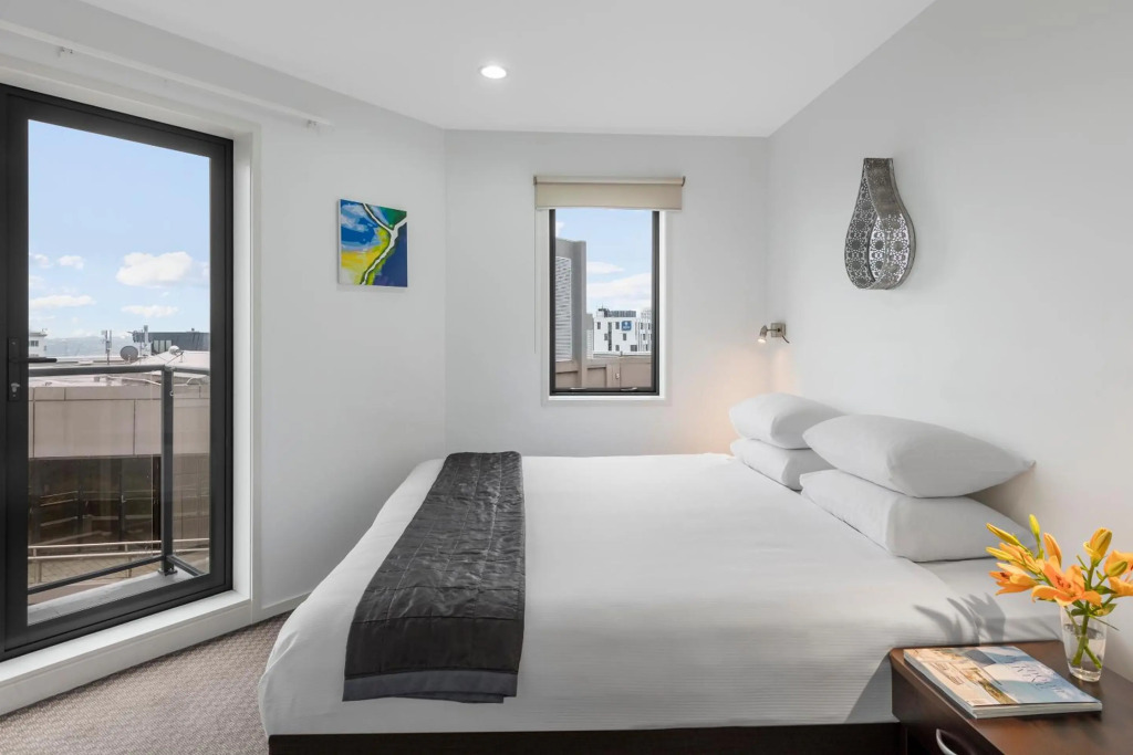 Nesuto St Martins Apartment Hotel