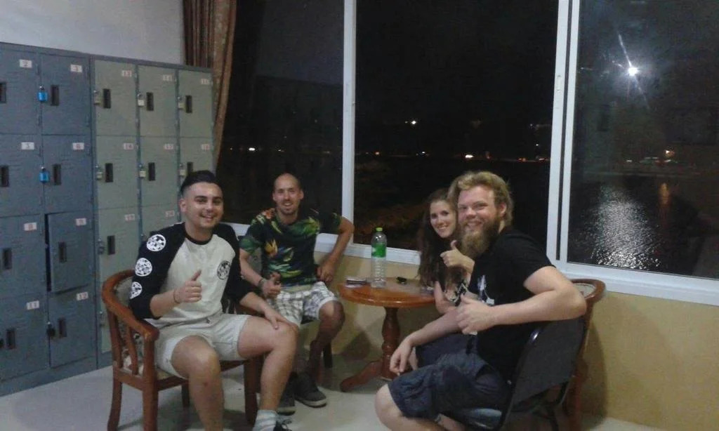 Samui Lakeside Hostel - Adults Only