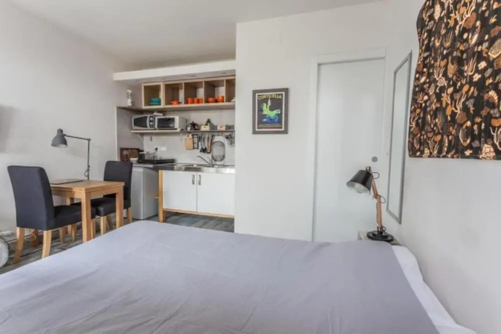 Azzarita in Bologna with 1 bedrooms and 1 bathrooms