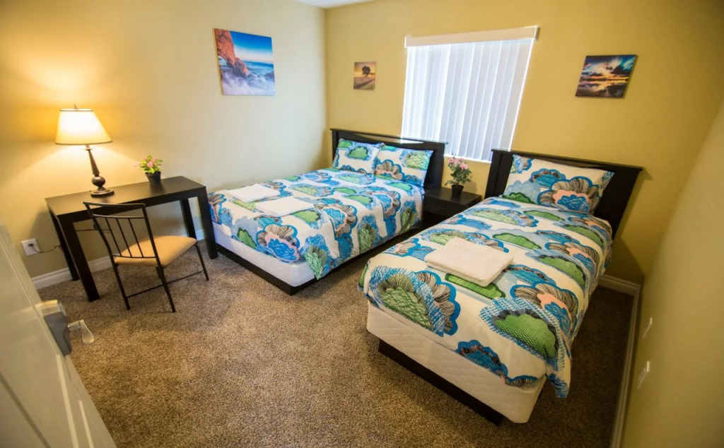 Los Angeles Vacation Rooms