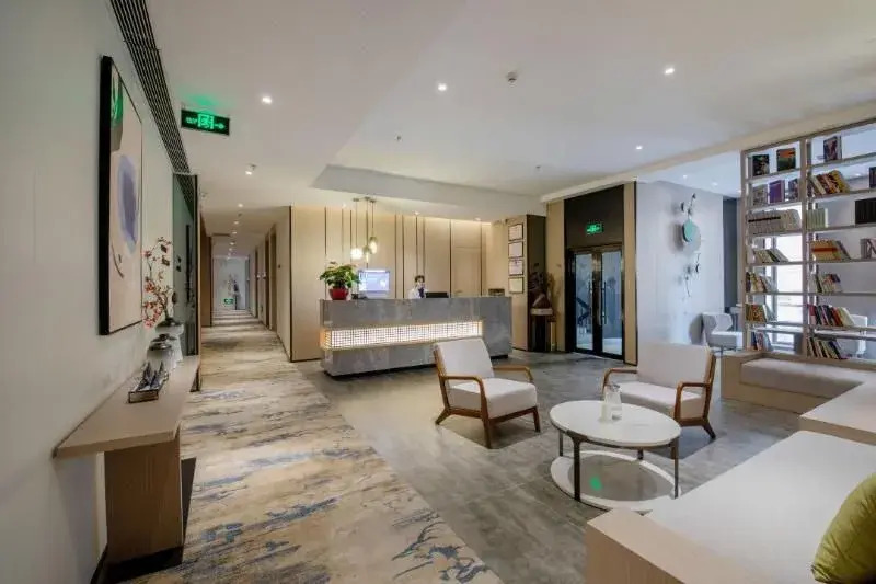 2020SMART Hotel (Sea World, Shui Wan MRT Station)