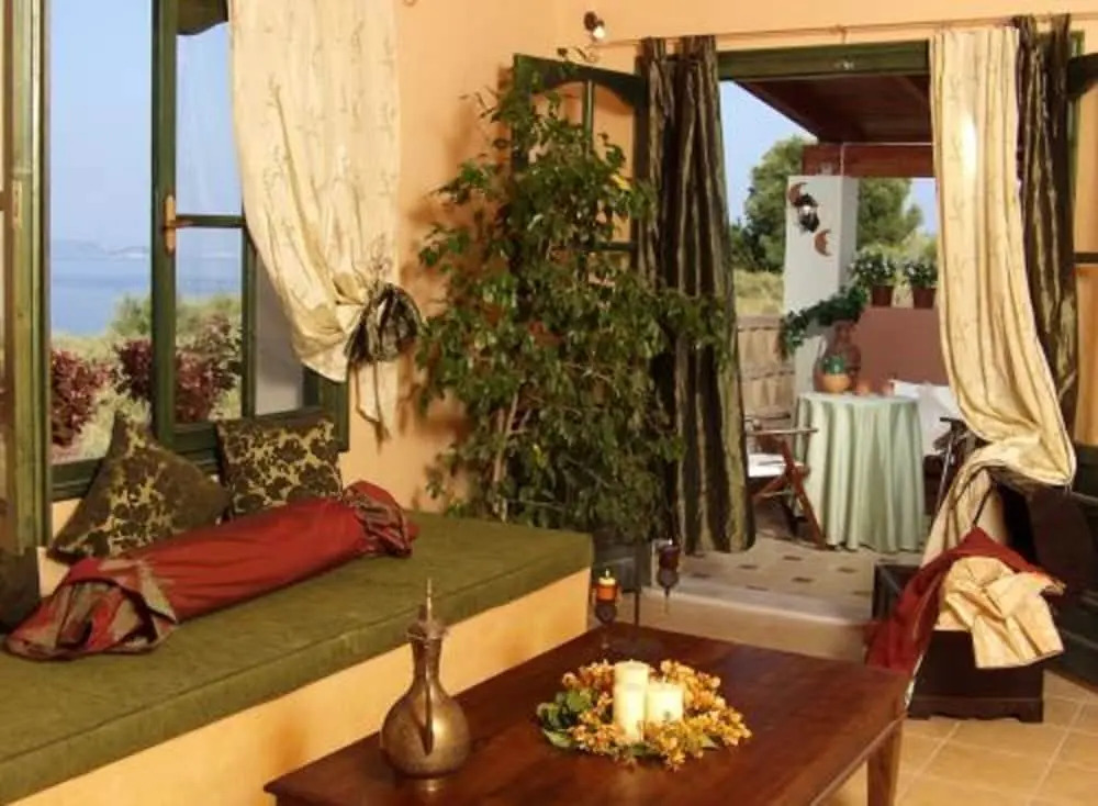 Athenea Villas, Private Pools & Gardens