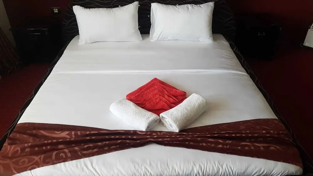 Rey Hotel