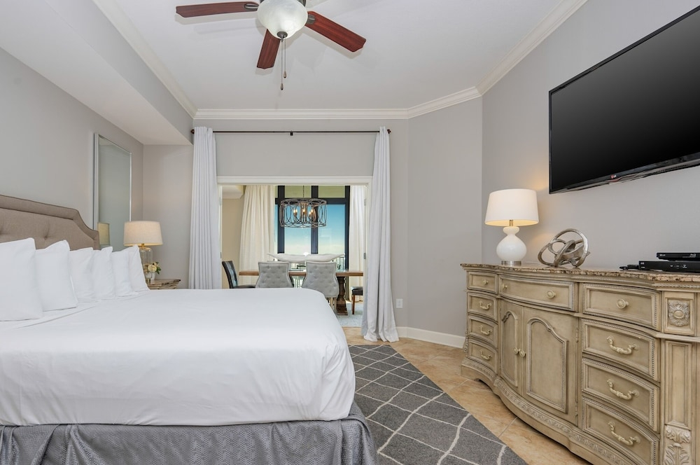 The Oasis 1208 Formerly Phoenix West Ii 1208 3 Bedroom Condo