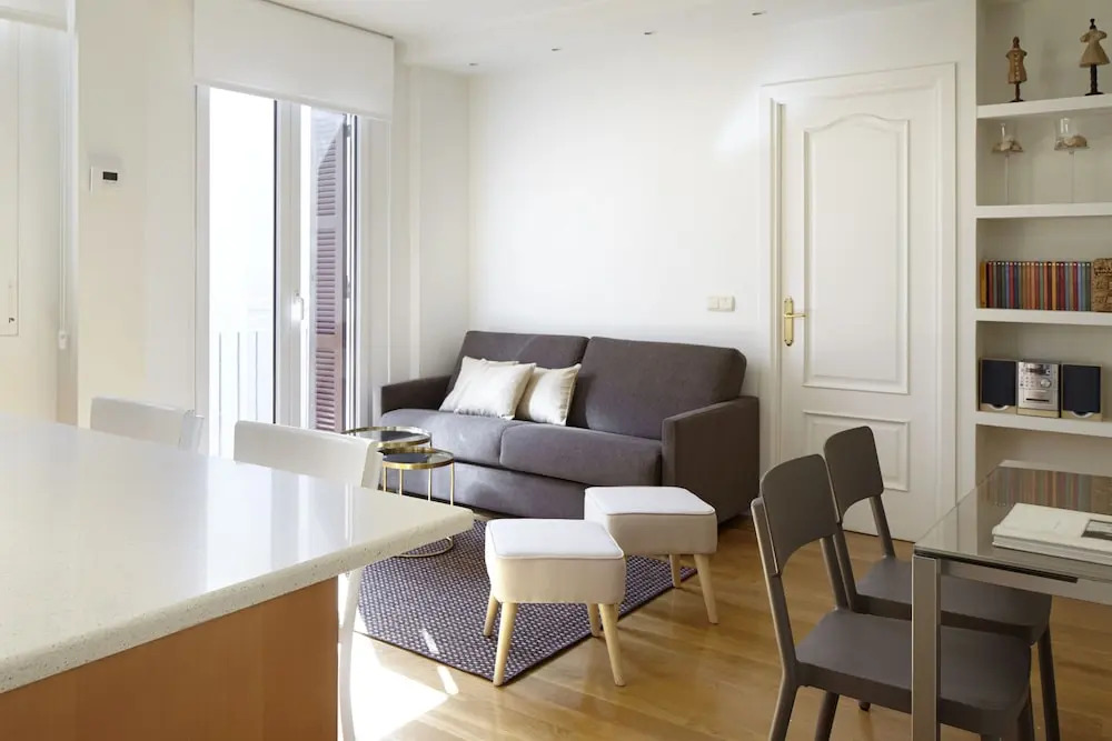 Moneo by FeelFree Rentals