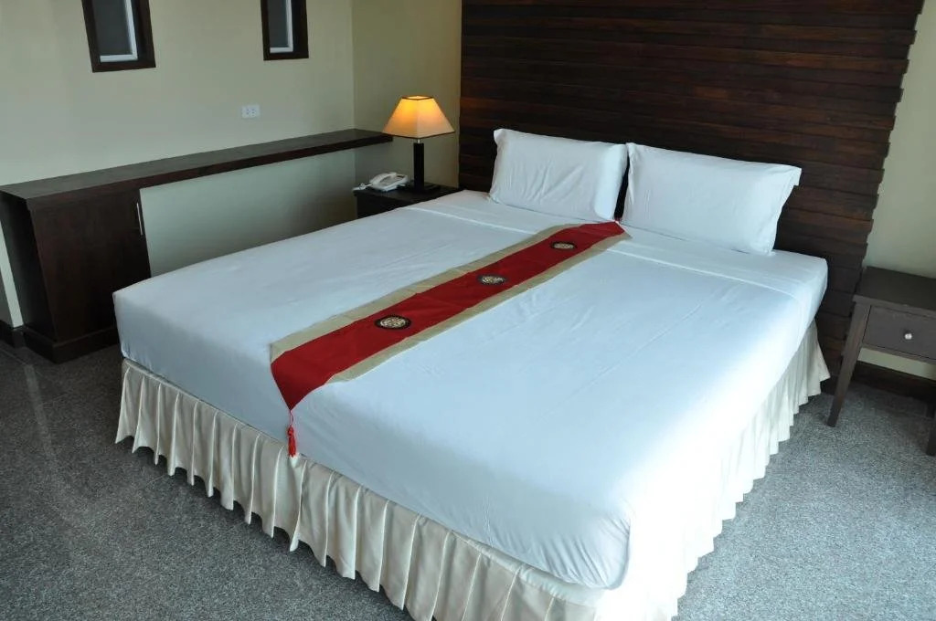 Karon Bay Inn
